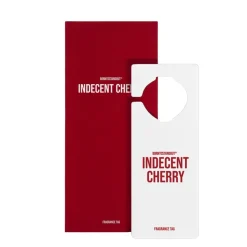 BORN TO STAND OUT Profumo Ambiente|Profumi Dolci<Indecent Cherry Fragrance Tag